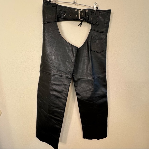 Interstate Black Leather Motorcycle Chaps - Picture 9 of 16